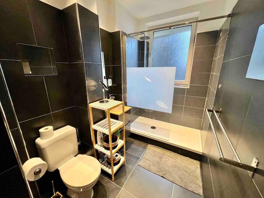 Bellevue - Grand Appartement Pour 5 Sur Les Quais De La Meuse Liège Exteriör bild