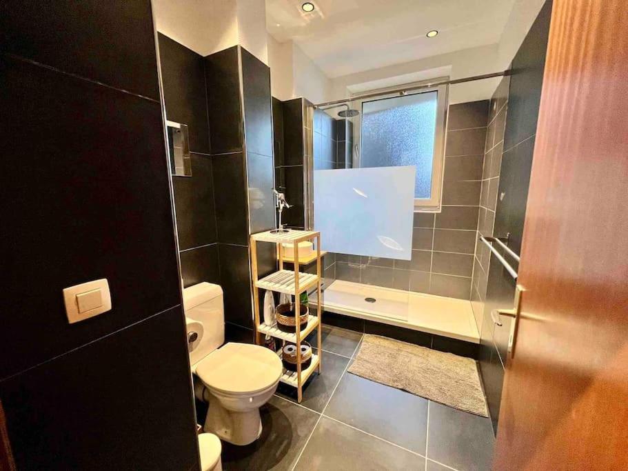 Bellevue - Grand Appartement Pour 5 Sur Les Quais De La Meuse Liège Exteriör bild