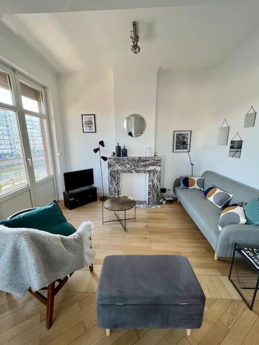 Bellevue - Grand Appartement Pour 5 Sur Les Quais De La Meuse Liège Exteriör bild