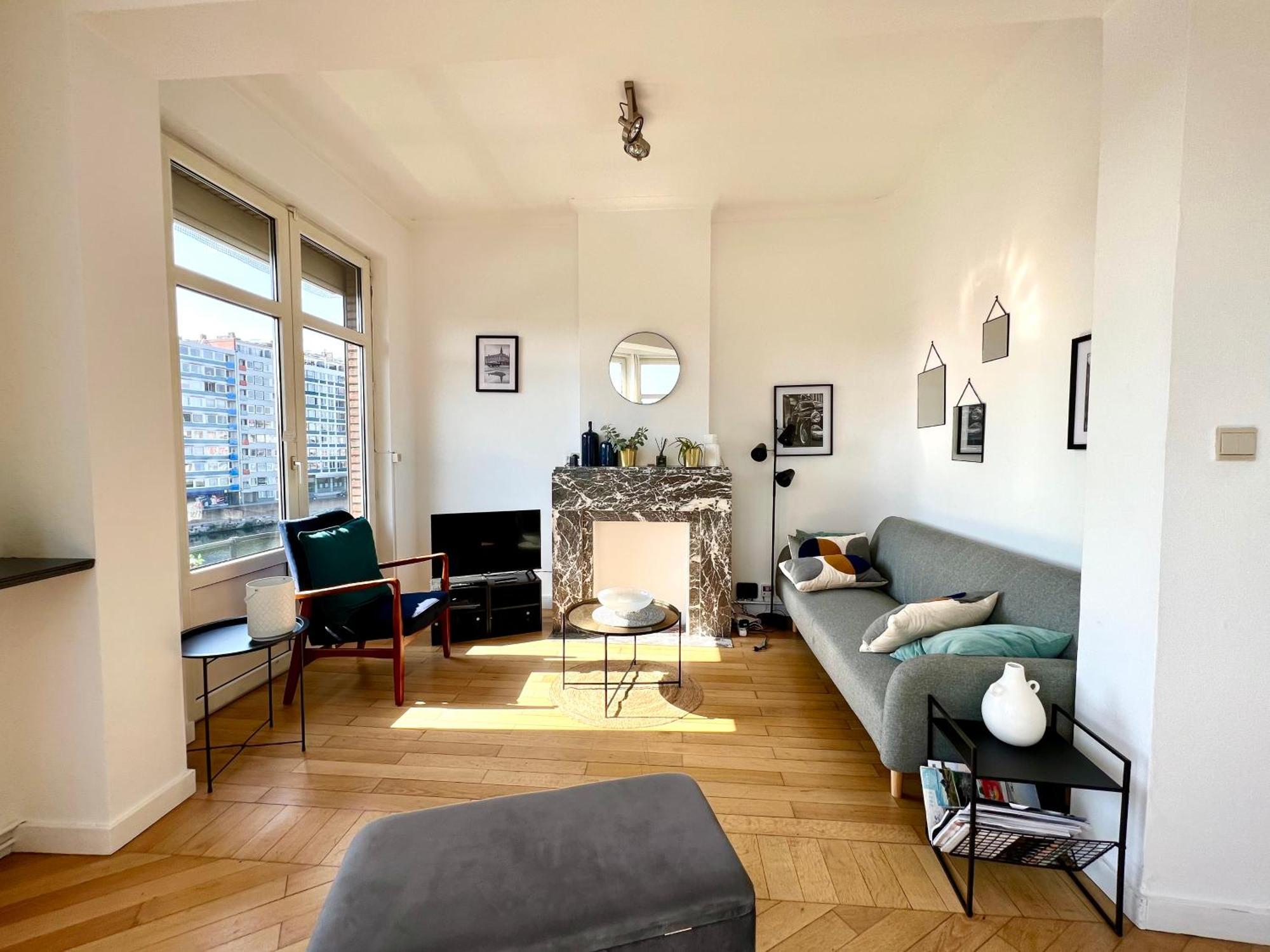 Bellevue - Grand Appartement Pour 5 Sur Les Quais De La Meuse Liège Exteriör bild